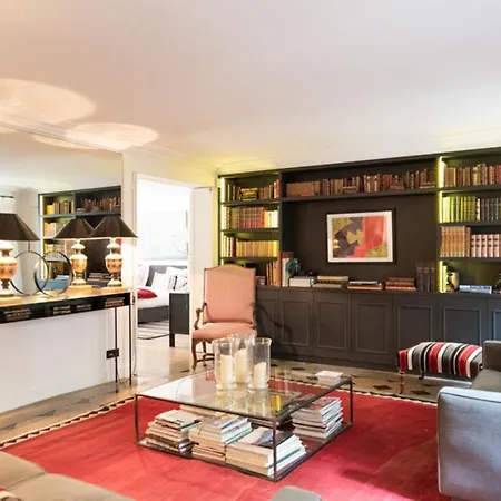 Magnificent Apartment Near Place Bourbon In Paris *