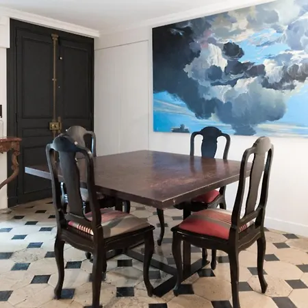 Magnificent Apartment Near Place Bourbon In Paris Lejlighed