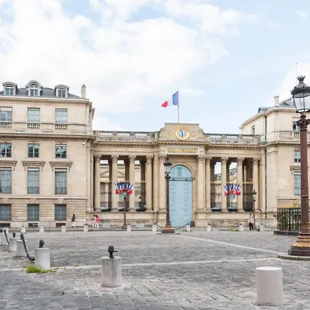 Lejlighed Magnificent Apartment Near Place Bourbon In Paris *